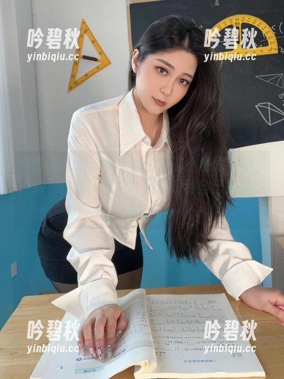 微密圈 - 终于翻完120斤的小王同学的“女孩”全套，图片让我意识到自己需要放松。