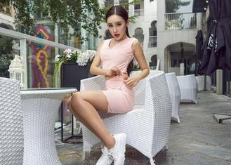 AISS爱丝(钻石版) – 看这高清，陈雅漫的女孩儿，资源充足，捧着喜欢翻来翻去。