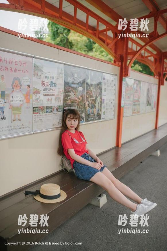 BoLoli菠萝社 - 柳侑绮Sevenbaby敬业旅行者，新鲜出炉的马尔代夫合集，不对称的美！