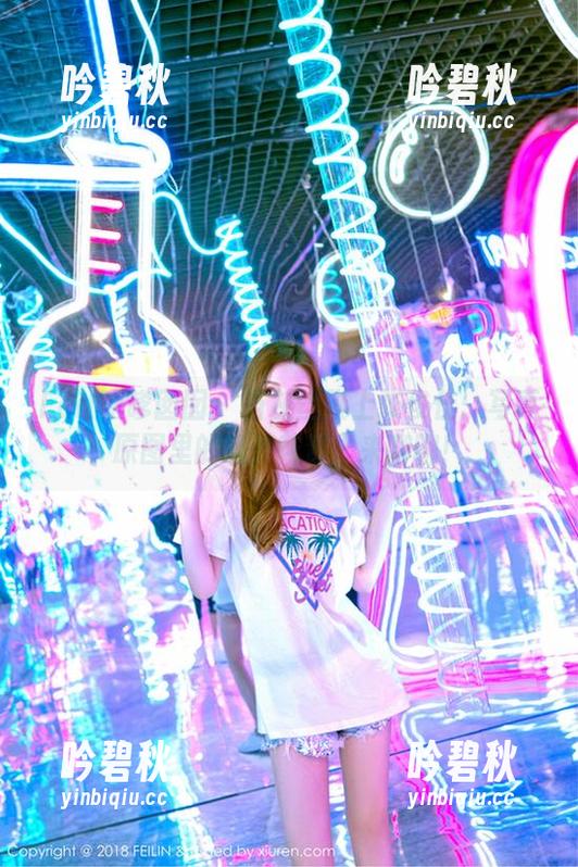 Feilin嗲囡囡 - 当灰丝碰上张俊佳：写真原图里的意外花絮，来聊聊！