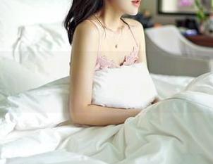 Feilin嗲囡囡 – 走失在李筱乔jo的美足图册里，哪只脚更能与我心意相“接”呢