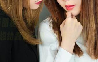 Ligui丽柜 – 默默，这位女神的写真，真想给我留一条“分享”之路。