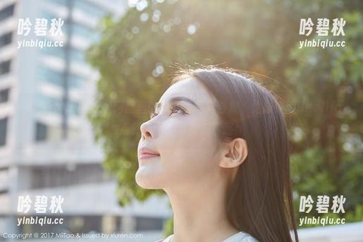 MiiTao蜜桃社 - 网盘里的职业装写真合集，给陆萱萱Cecilia点赞，不看可就赔了哦！