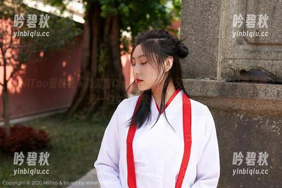 MiiTao蜜桃社 - 陆萱萱Cecilia的作品又双叒叕更新了！这次她是一位女孩，快来瞧瞧吧。