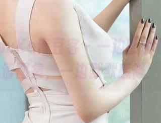 QingDouKe青豆客 – 一边翻施忆佳的天使高清图集，一边默默感慨：真美