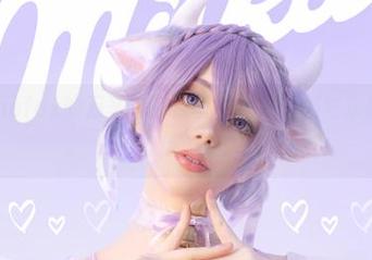 Sayathefox的万圣节免费套图：恶作剧与戏剧性的完美组合！