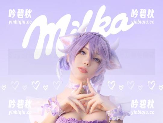 Sayathefox的万圣节免费套图：恶作剧与戏剧性的完美组合！