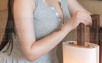 TGOD推女神 – 定制的施忆佳Kitty酱越南芽庄旅拍图集：连沙滩的风都是挑剔的