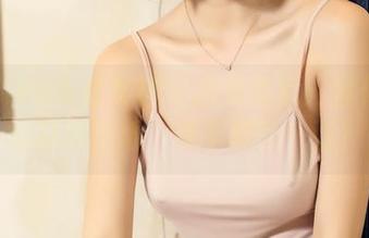 TouTiao头条女神 – 高清态度：娜依灵儿的袜袜壁纸，想不想来一张？