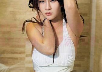 TuiGirl推女郎 – 从不缺少看点，何何夕的灰丝美图，资源堪称绝佳。