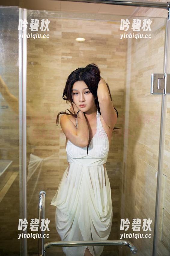 TuiGirl推女郎 - 从不缺少看点，何何夕的灰丝美图，资源堪称绝佳。