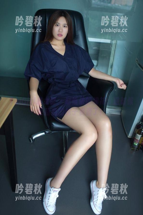 TuiGirl推女郎 - 赵惟依的棉袜：是时候更新我的袜子资源了！