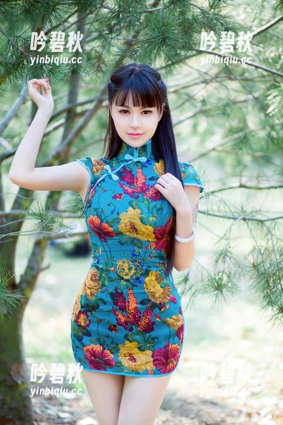 TuiGirl推女郎 - 挖掘赵惟依短裙图包，下载前请准备好你的心。