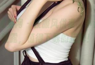 UGirls尤果网 – 校服风供奉，小潘鼠高清泄露，值得下载的招牌！