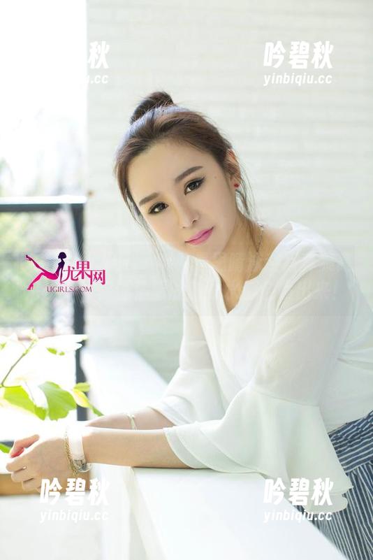 UGirls尤果网 - 听说景思晴泳装写真集高清出炉，保证你看的时候水都会喷出来！