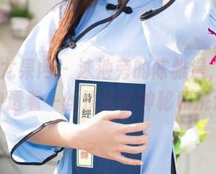 UGirls尤果网 – 泳池旁的陈雅漫，高清照片中透着一丝淡淡的神秘和挑逗。