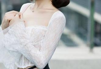 Xiuren秀人网 – 更新来啦！南初妹妹的礼服造型，走路都带风。