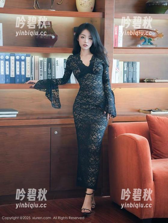 Xiuren秀人网-小猪peggy Xiuren秀人网 - 相机里的小猪peggy:最新图集,玩自拍的小秘密