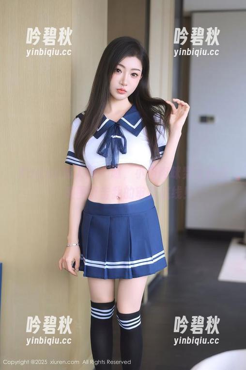 Xiuren秀人网-小肉肉咪 Xiuren秀人网 - 瞧,小肉肉咪穿上豹纹,美图直击我的审美底线!