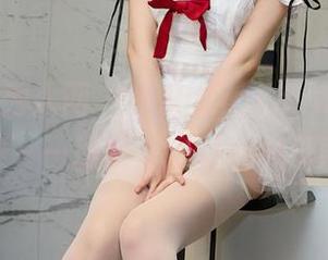 Xiuren秀人网 – 小茉莉jasmine最新女友合集——颜值高到让相机都害羞！