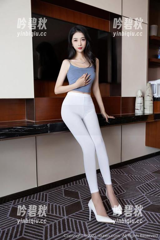 Xiuren秀人网-希雅sia Xiuren秀人网 - 希雅sia在线分享连体衣图集,你会为哪个姿势停下脚步?