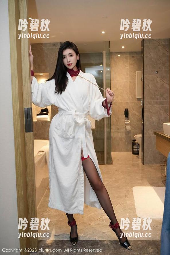 Xiuren秀人网-月酱儿 Xiuren秀人网 - 私房写真现形记:月酱儿的连衣裙能让你咋舌