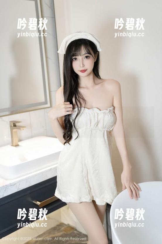 Xiuren秀人网-董媛媛Janel Xiuren秀人网 - 奶牛套图里的董媛媛Janel,默默带给我满满的意外。