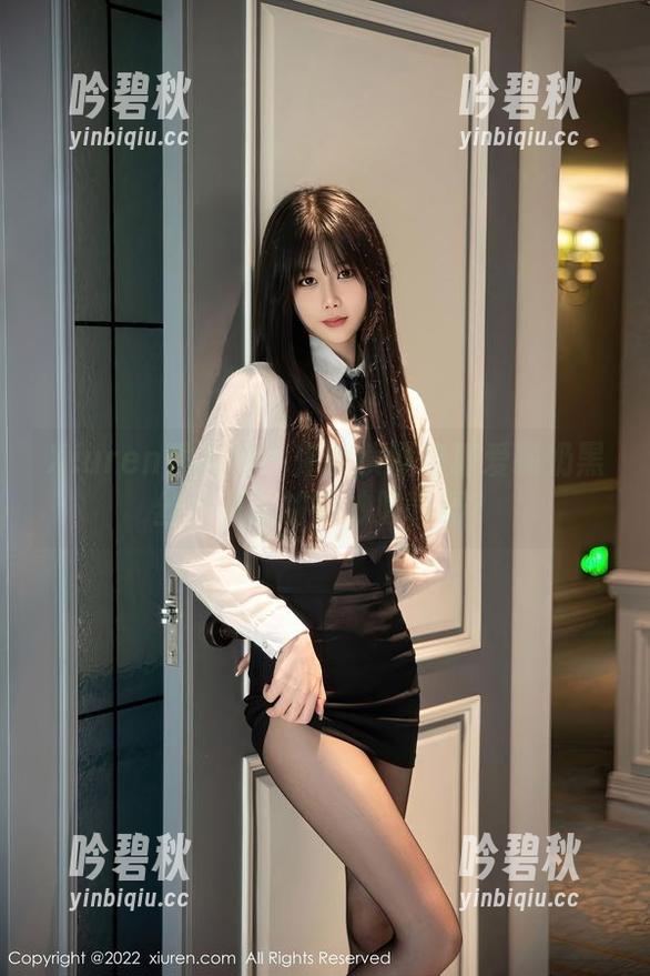 Xiuren秀人网-软糖爱喝奶 Xiuren秀人网 - 你能读懂软糖爱喝奶黑丝合集里的微妙隐喻吗?