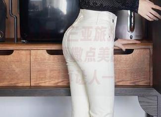 Xiuren秀人网 – 三亚旅拍的独家秘籍：加点鱼子酱Fish再撒点美丽，作品集丰富多彩，原图真让人一见倾心！