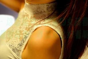 pans – 这组照片，微妮的女孩着装其实还是很简单，咋就那么好看呢？