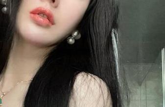 微密圈 – 原图在手，不爱笑的赛琳的渔网黑丝让我想起那个不应有的晨光。