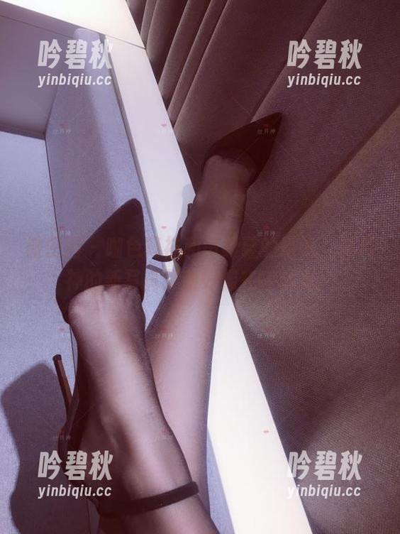丝月神 微密圈 - 咖色筒袜和高跟鞋的邂逅,丝月神的新写真更新好像在呼唤我。