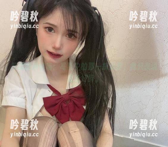 和服的倦倦喵：写真中的那一抹顽皮，我只想说看着好醉。