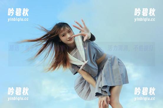 兔子Zzz不吃胡萝卜 精选“兔子Zzz不吃胡萝卜”的护士cos,活力满满,不怕被打针!