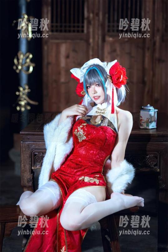 暖冬图包里的半半子，感觉眉眼之间都藏着话。