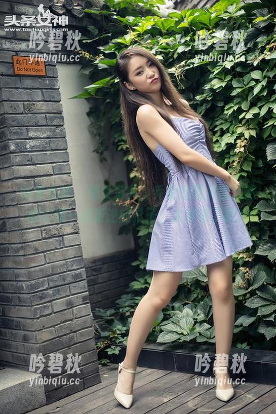 头条女神 - 修女范儿，乔安的照片里居然能闪现一点叛逆的影子，太神奇了吧？