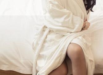 头条女神 – 独一无二的周熙妍婚纱在网上！高清里面有多少情感，大家可自己去发现！