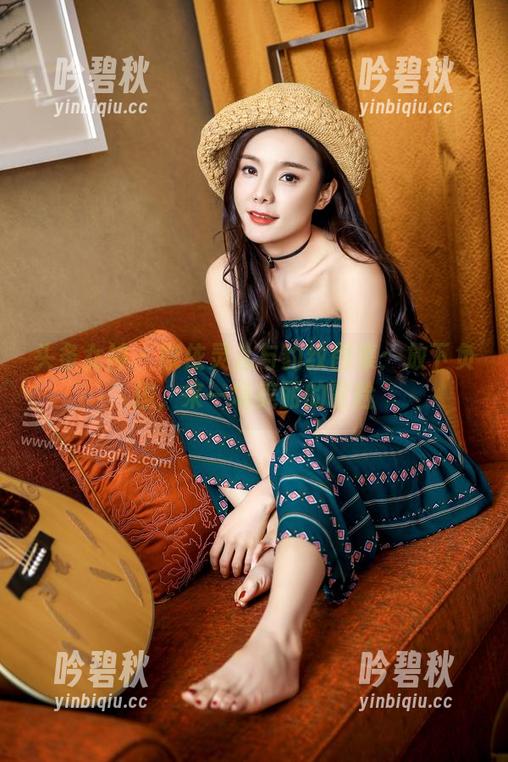 头条女神-娜依灵儿 头条女神 - 娜依灵儿与豹纹图集:放下负担,来一场美丽的冒险