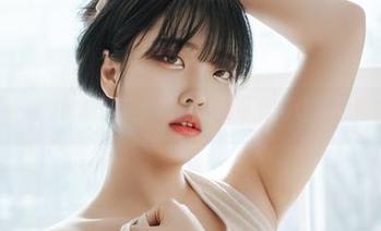 宋哈娜(송하나)最新图册，隐隐约约可爱得让我想到棉花糖…