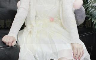 小众视觉 – 泳装套图分享：蓉蓉和沙滩的完美碰撞