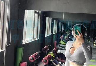微密圈 – 红色如火，小芯酱的作品集更新中，记得带好墨镜！
