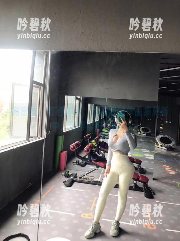 小芯酱 微密圈 - 红色如火,小芯酱的作品集更新中,记得带好墨镜!