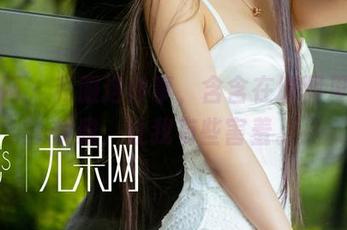尤果网 – 和服这件事，含含在原图里如此优雅，让我有些害羞。