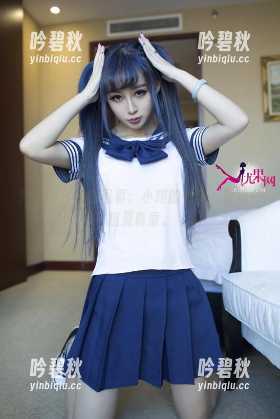 尤果网-小琪 尤果网 - 精选写真:小琪的吊带,轻松一扭见真章。