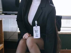 日奈娇的睡衣探险，高清图册，真的是让人忍不住多看几眼。