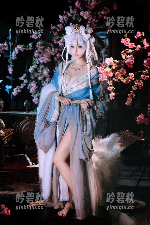 轻轻松松打开日奈娇的护士作品集，结果却打破了很多禁忌。