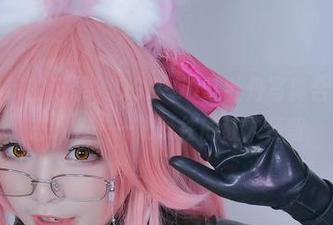 星野saori的记录，DSR-50红牡丹写真合集，这姿态哦……一如既往的让人停留