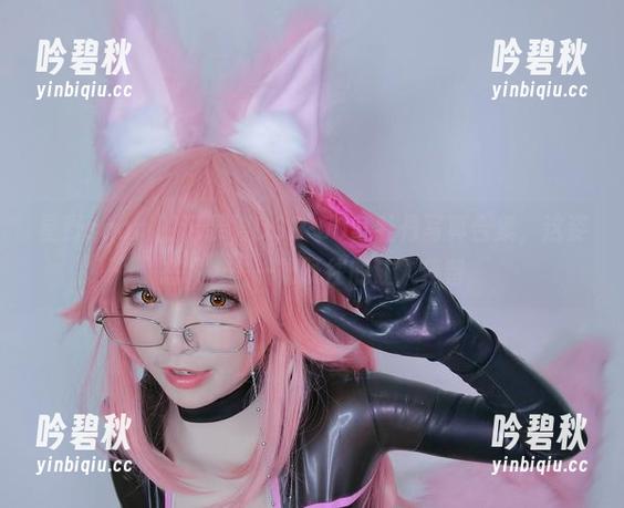 星野saori 星野saori的记录,DSR-50红牡丹写真合集,这姿态哦……一如既往的让人停留
