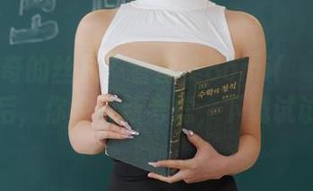 平淡无奇的丝袜？看普美Bomi(보미)的美图之后，你会重新考虑，下载试试啊。