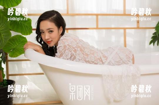 果团网-云菲菲 果团网 - 云菲菲御用妹妹写真集,拥抱禁忌又有趣的“亲戚关系”!